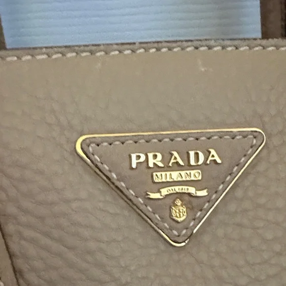 Vintage Prada Taupe Pebbled Leather Tote with Gold Hardware- open to offers - Picture 2 of 6